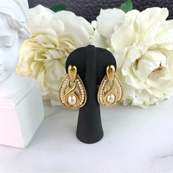 Vintage Napier Gold Tone Faux Seed Pearl Dangle Earrings - Picture 3 of 9